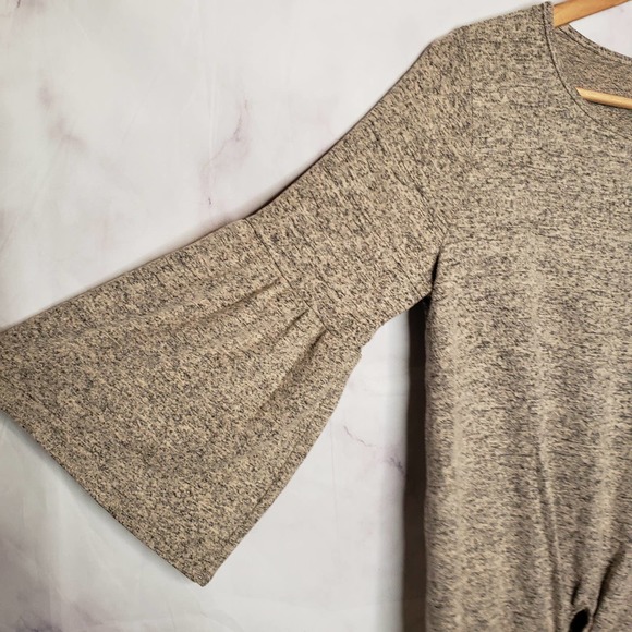 CAUTION TO THE WIND Flare Sleeve Tie Front Knit Blouse M - Picture 4 of 8